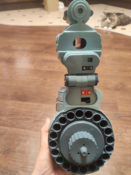 Автомат з резиновими кульками. Б/у