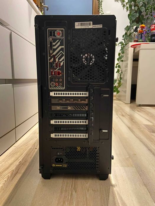 Komputer Gamingowy GTX 1080/i5 8600k/16Gb RAM/ 1TB HDD/200GB SSD