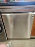 Máquina de lavar loiça LG modelo DF455HSS