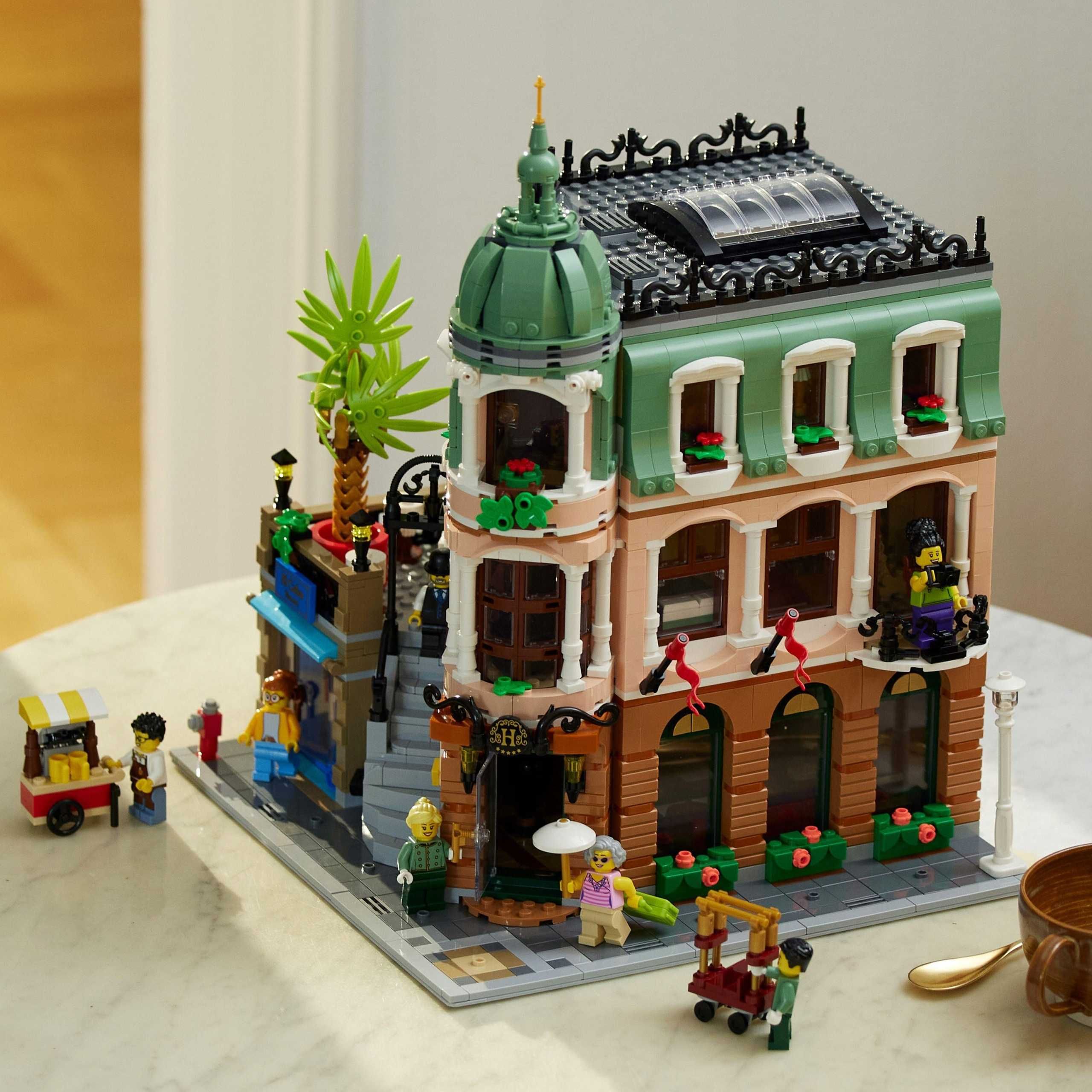конструктор LEGO Бутік-готель 10297