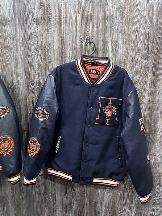 Куртка недорога, крута