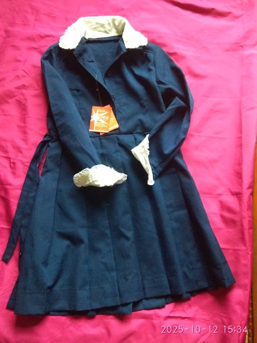 Нове шкільне плаття, сукня