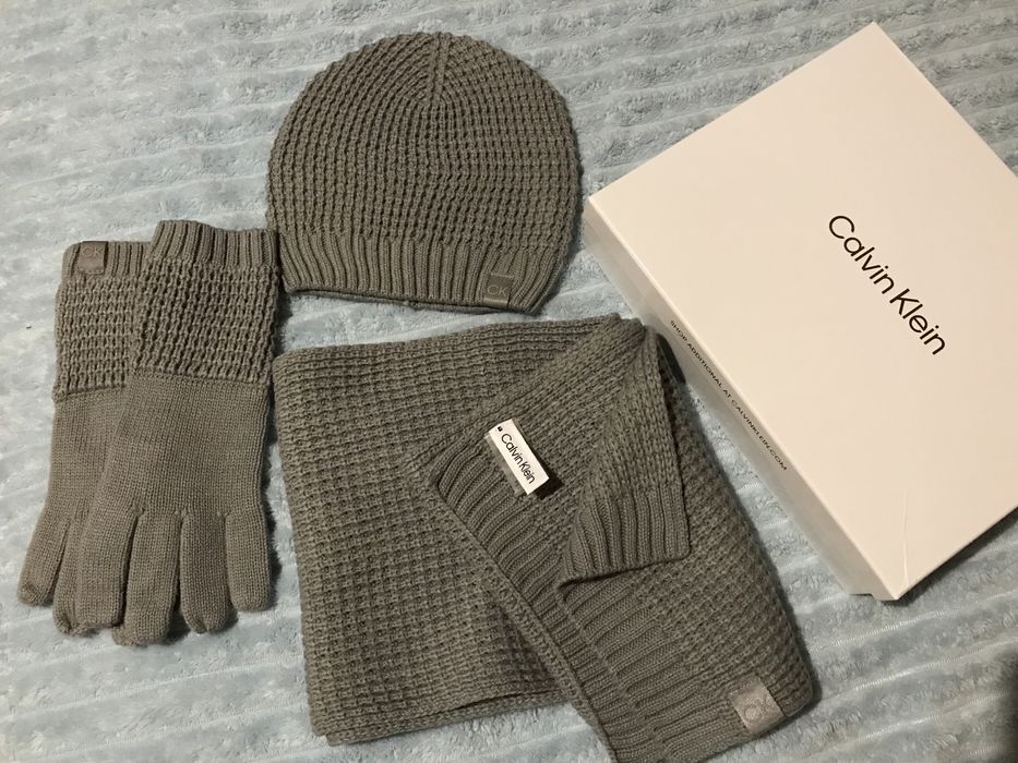 Шапка рукавиці шарф Кельвін клайн набір осінній