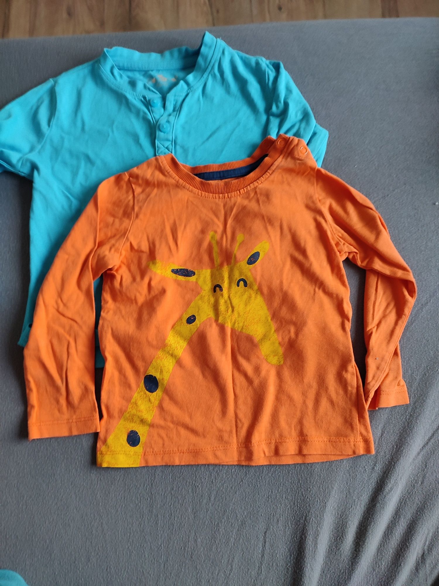 92 bluzeczki koszulki z długim rękawem granatowa niebieska kot tygrys