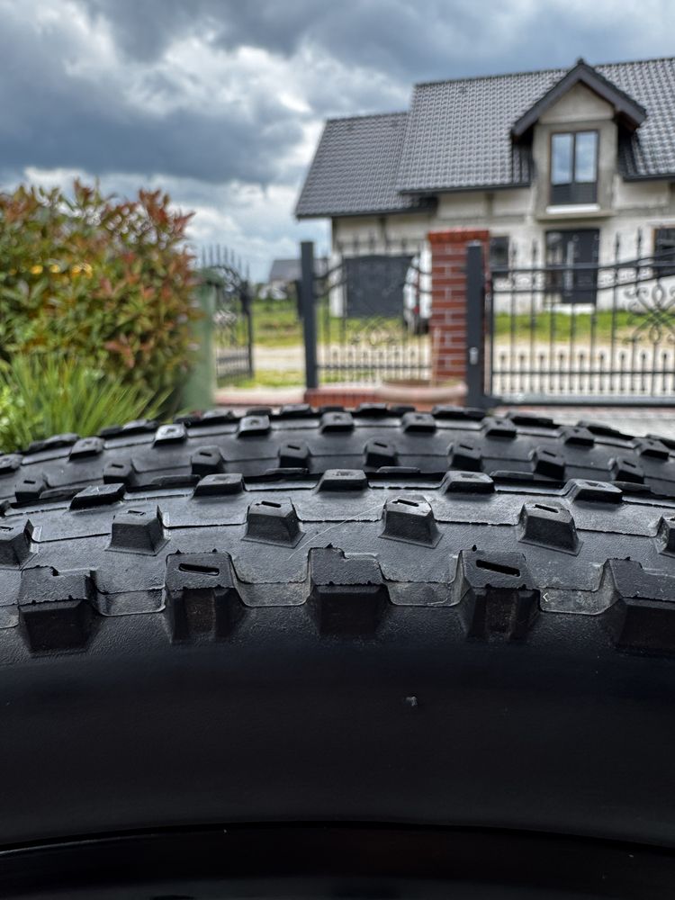 Zestaw koła bezdętkowe trek bontrager kovee tlr 29 boost 148 z oponami