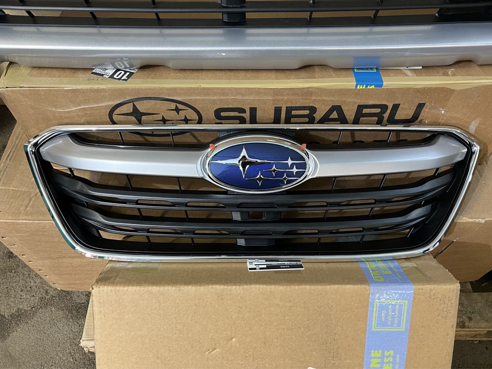 Решітка радіатора бампера Subaru Outback XT 2020 2021