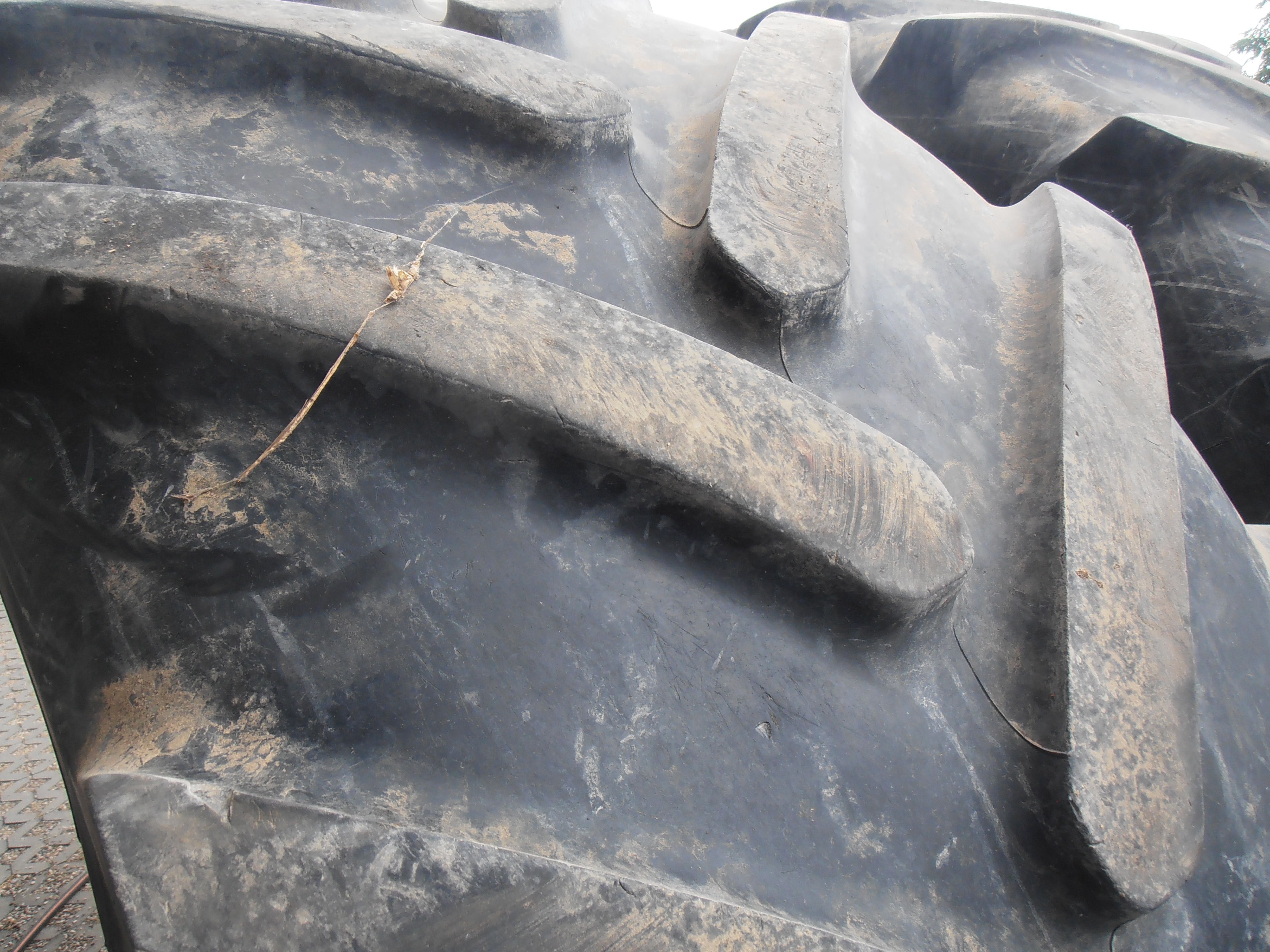 Opony 650/65 R-42