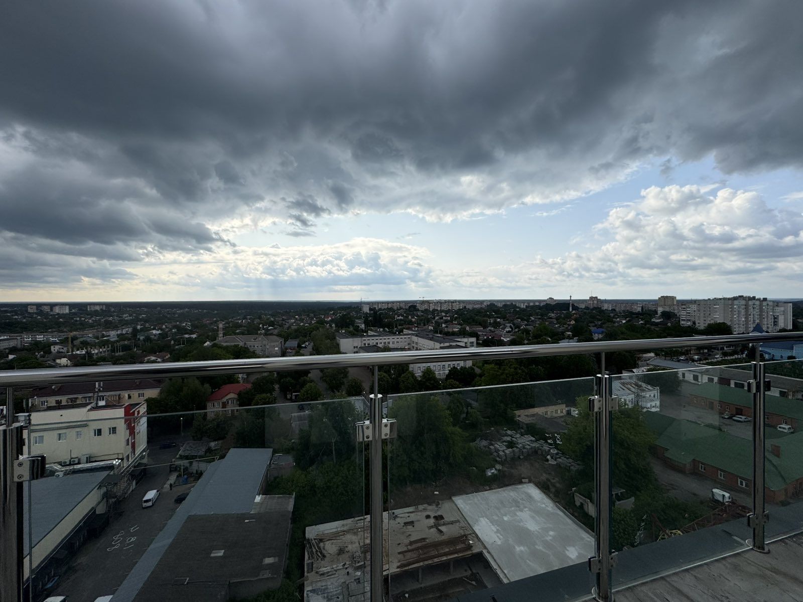 Продам видову 2 кімнатну квартиру в новобудові