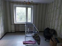 Велика 2к "чешка" біля парку