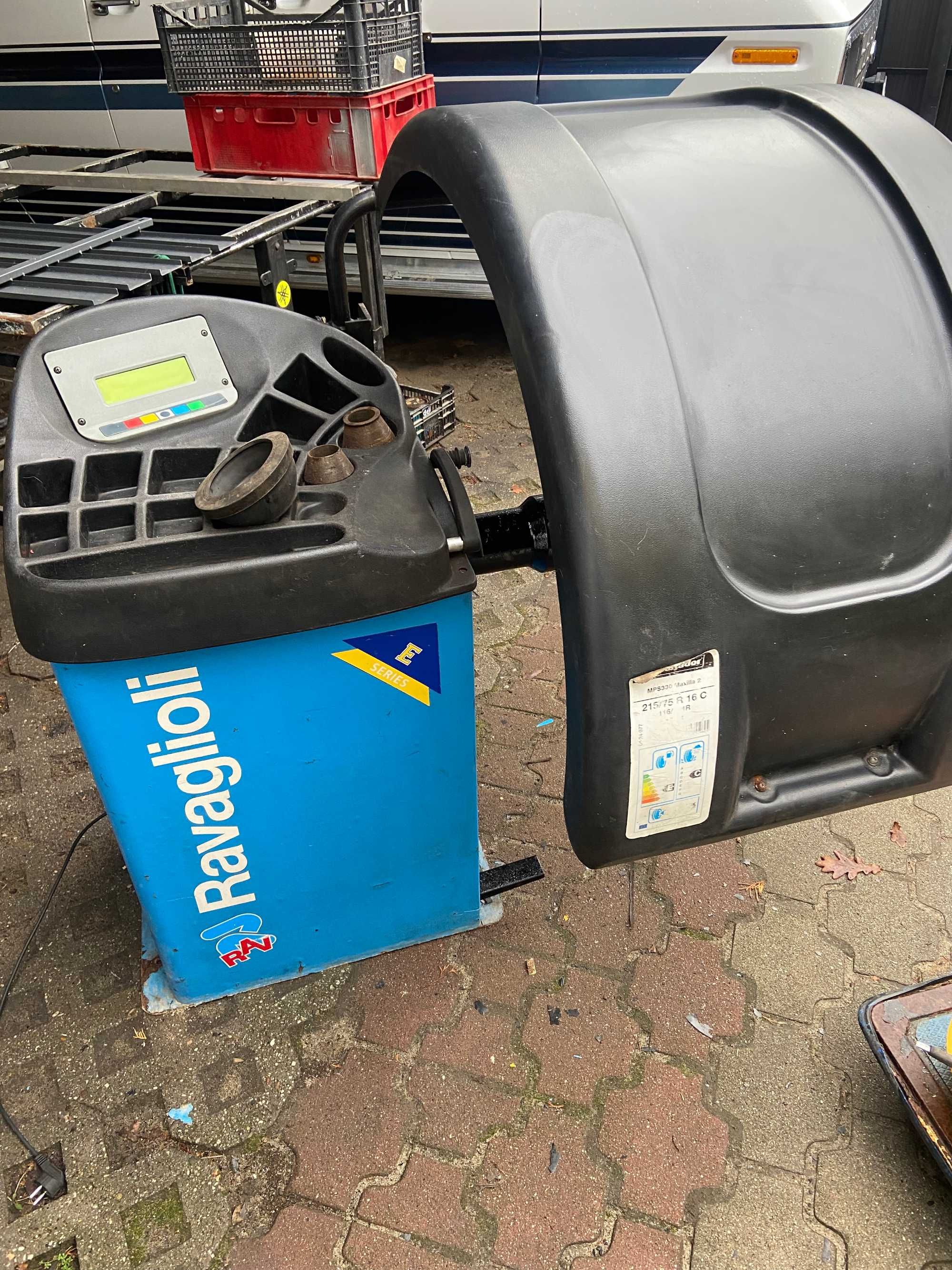 Wyważarka do opon Ravagioli G2.124E