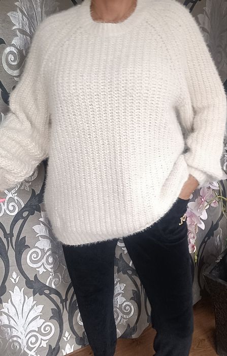 Sinsay gruby sweter poszerzane rękawy L złota nitka