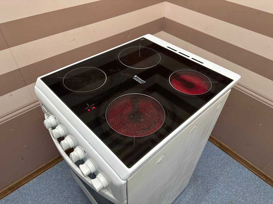 Плита електрична Hotpoin Ariston CUCINA C3VM5 склокераміка м.Шулявська