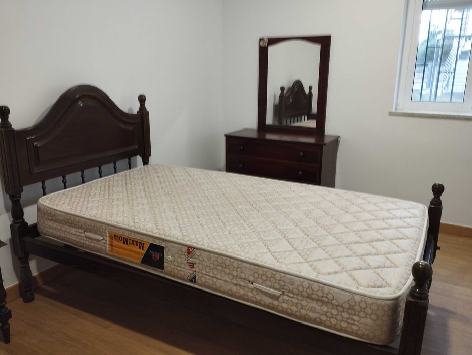 Aluga-se Apartamento T3 - Capuchos Caparica