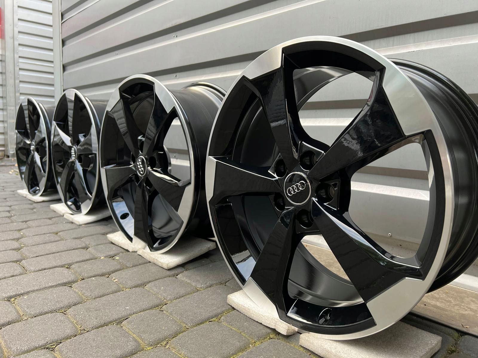 ORYGINALNE Felgi Audi 19 RS3 S3 A3 A4 A6 A8 Q3 TT