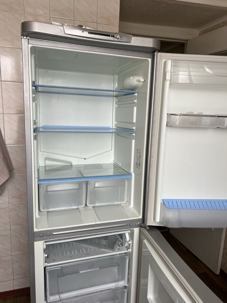 Холодильник Indesit САМОВИВІЗ