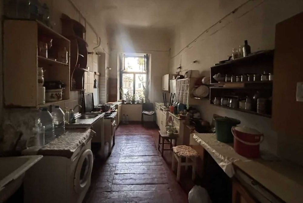 Срочно продам комнату в коммуне. Горсад. Дерибасовская