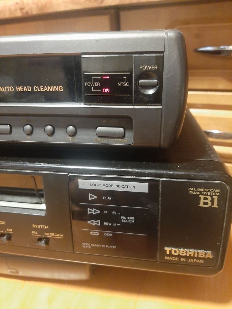 Magnetowid VHS Toshiba Sanyo uszkodzone cena za całość