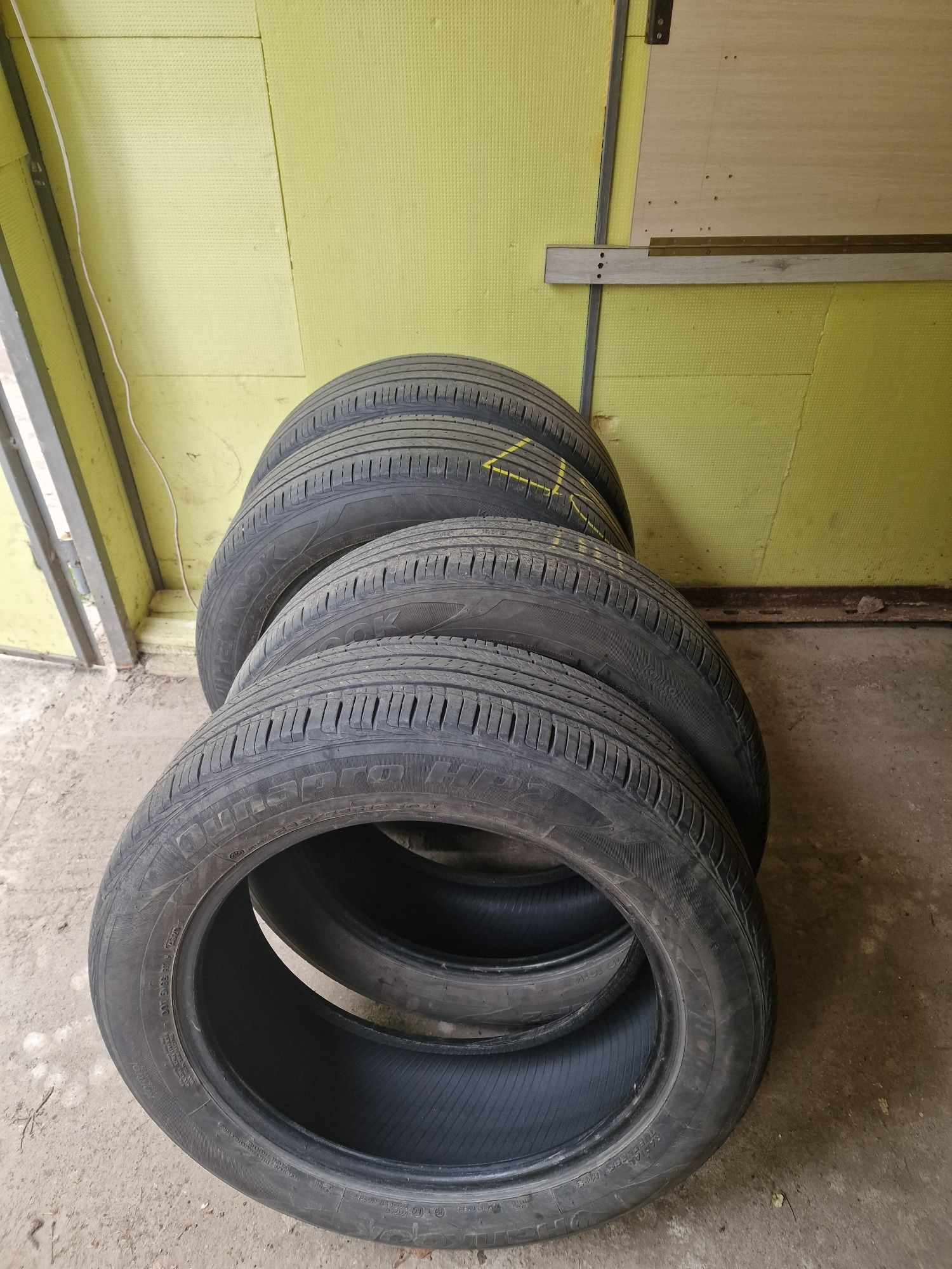 Резина Hankook 235/55 R19