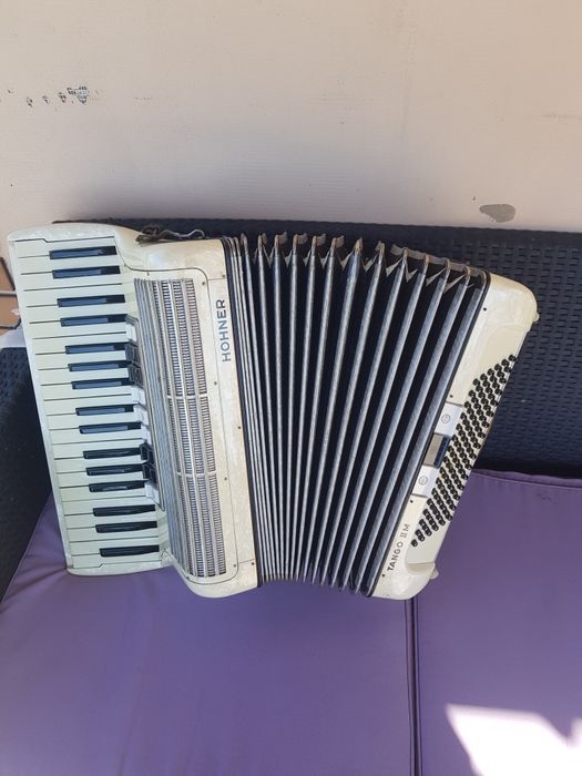 Akordeon hohner 96