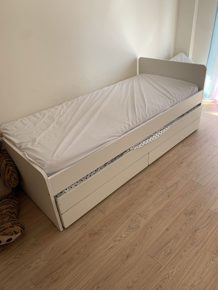 Cama Individual IKEA SLAKT com Cama Extra e Gavetões