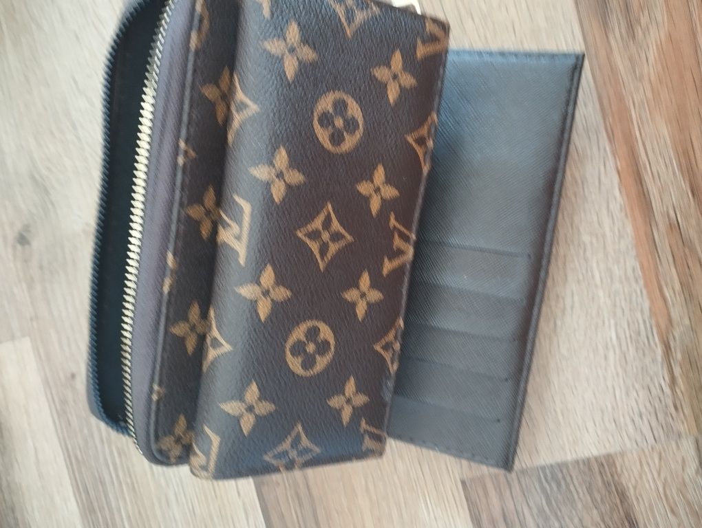 Louis Vuitton portfel duzy