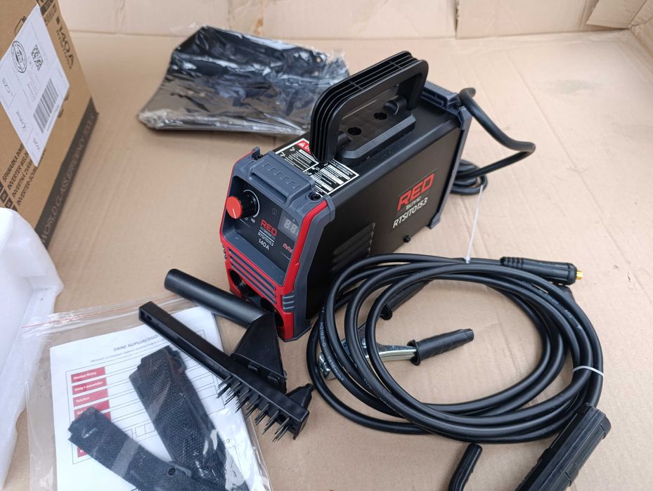 Spawarka inwertorowa 140A na elektrody od 1,6 mm do 4 mm lekka 2,1kg