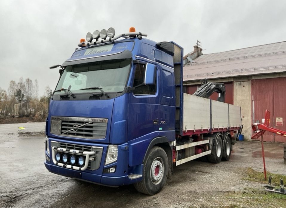 Volvo FH16 700 + HDS HIAB XS