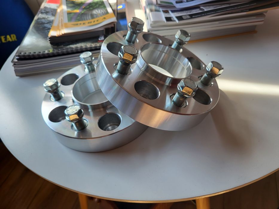 Dystanse przykręcane 5x120 25mm BMW F10 F11 F25 F20 F30 F31 F34