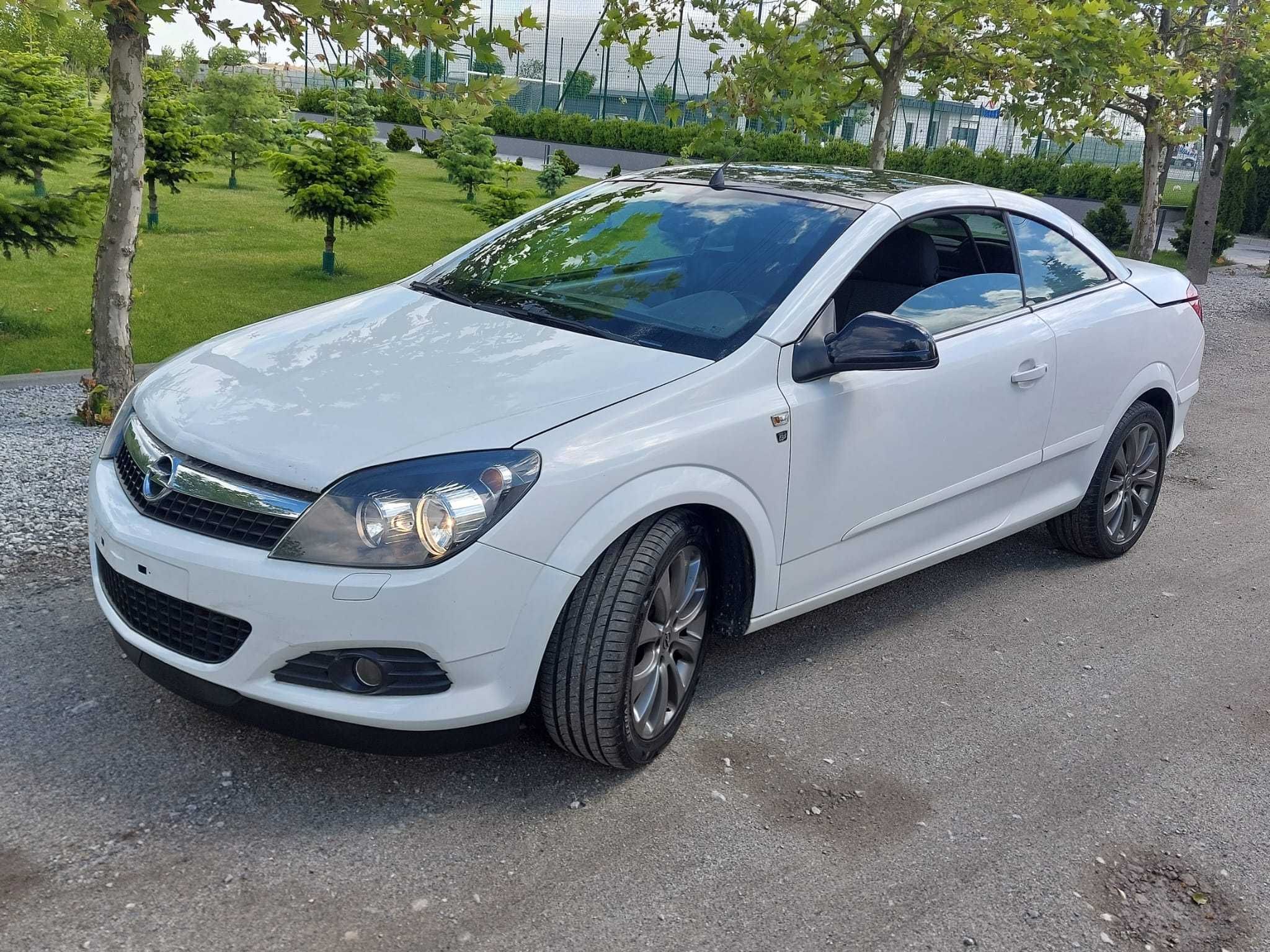 Opel Astra Twintop