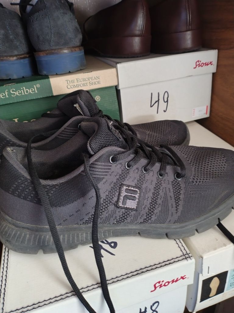 Кросівки чоловічі FILA 44 р.