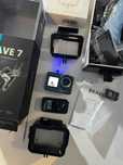 Camara AKASO BRAVE 7 + case + comando + bateria extra original
