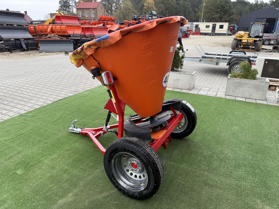 Posypywarka do quada ATV solarka piaskarka 300L