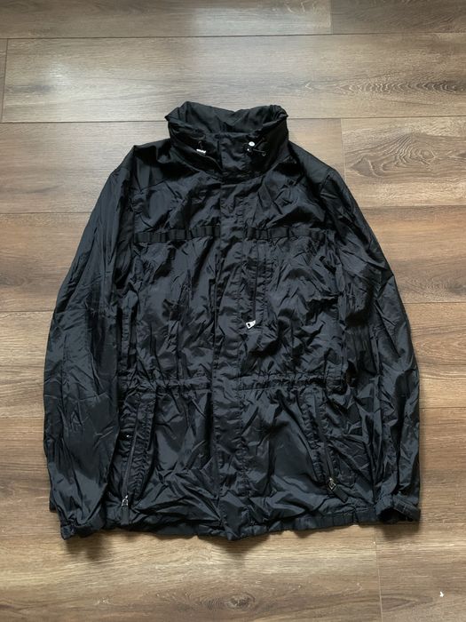 Куртка ветровка Prada оригінал