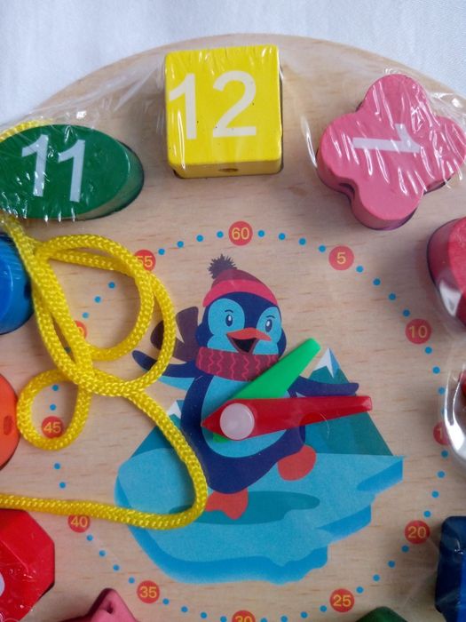 Сортер шнурівка годинник розвиваюча дерев'яна іграшка