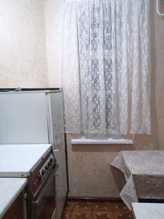 Вільна! Елітний Центр. Біля ЦУМу. Сталінка. Високі Стелі. Автономка.