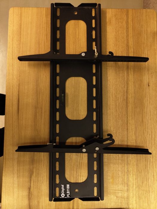 LG телевізор 3D 42діагональ є кріплення настінне.