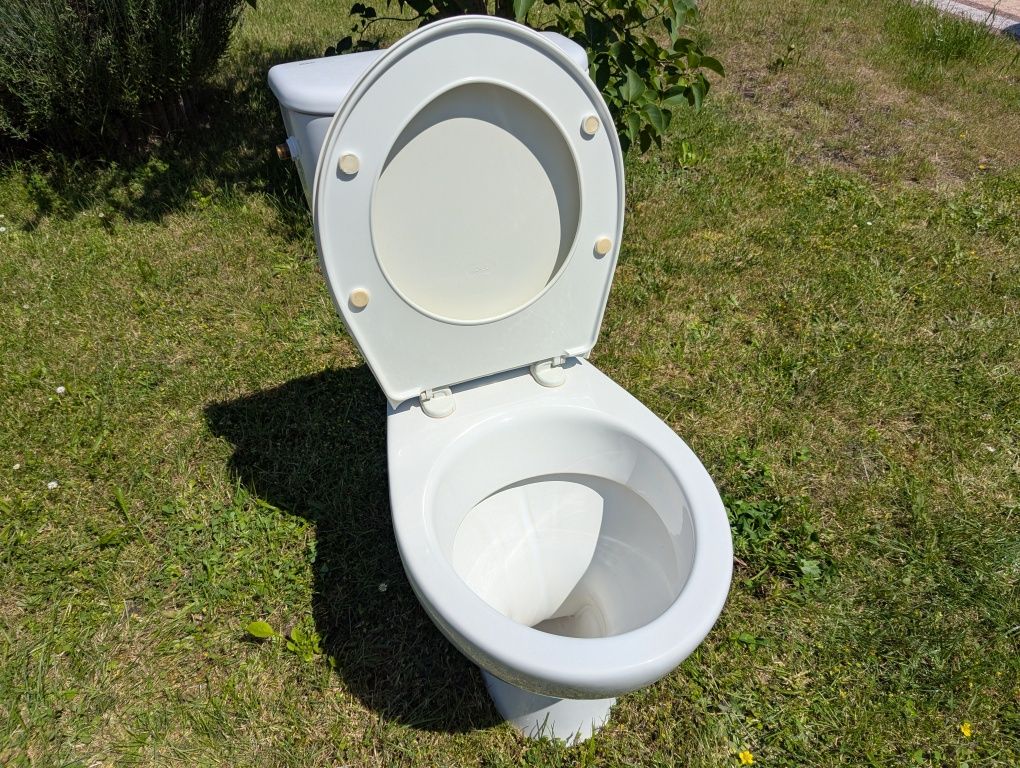 Kompakt WC firmy Koło w stanie BDB