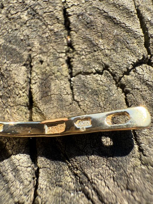 Сережки Конюшина з якутськими діамантами