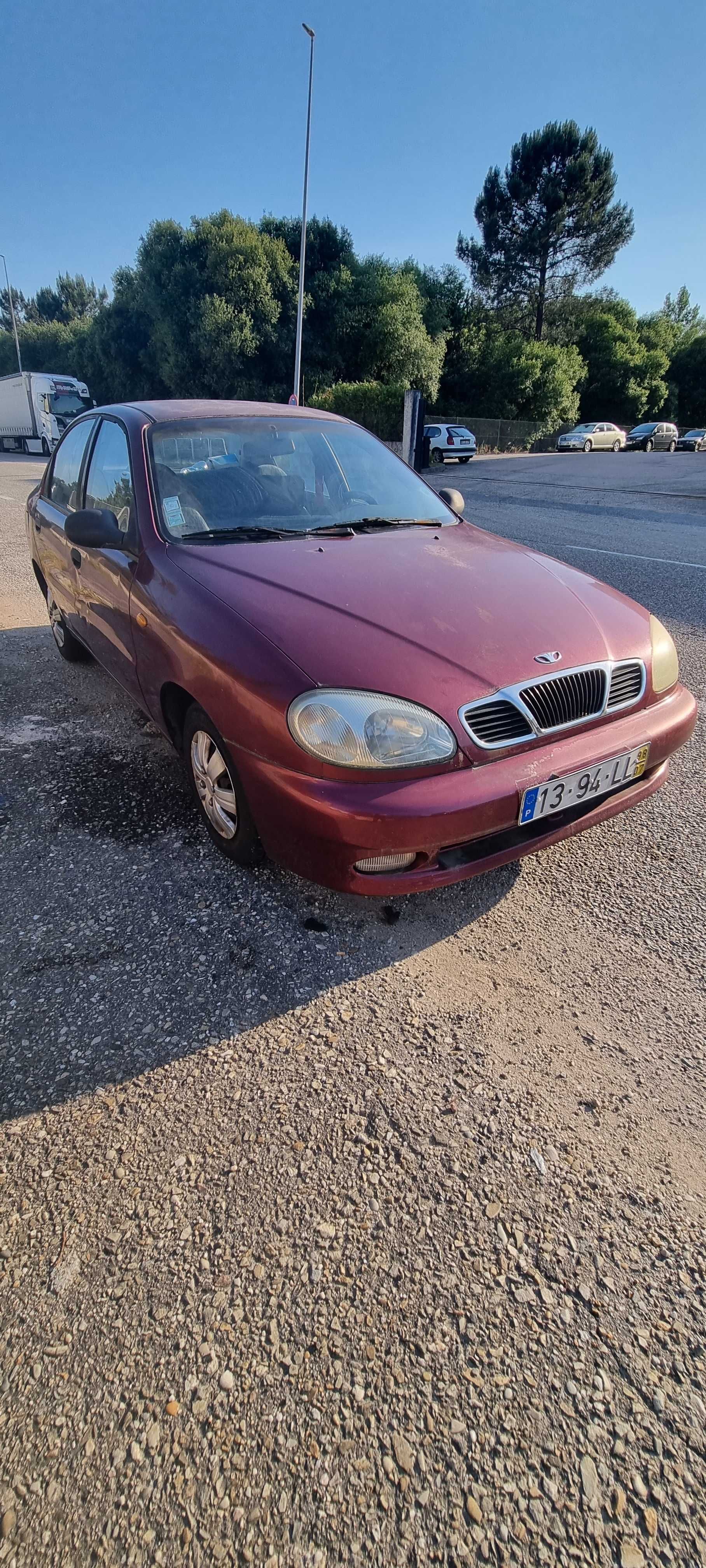 Daewoo Lanos 1.4 gasolina 1998