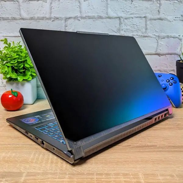 Крутий Потужний Ігровий ноутбук MSI Сyborg 15 A12V 15.6" 144Hz i7 1265