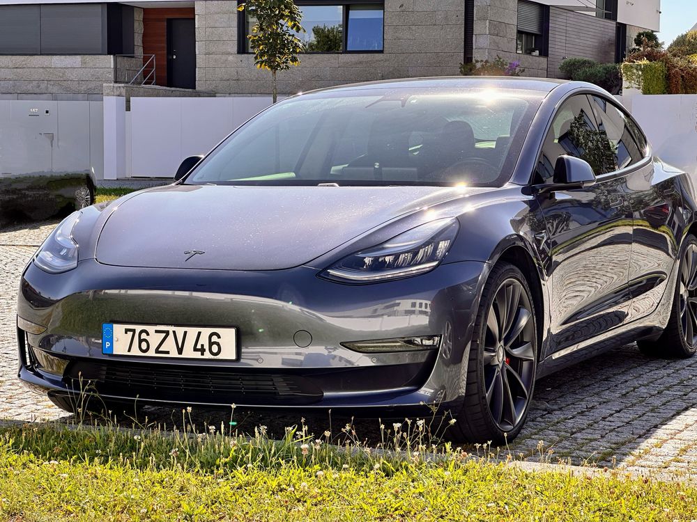 Tesla model 3 Performance 2020 poucos KMs