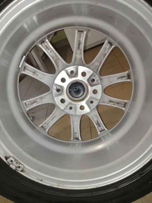 Alufelgi 17 z oponami bmw 5