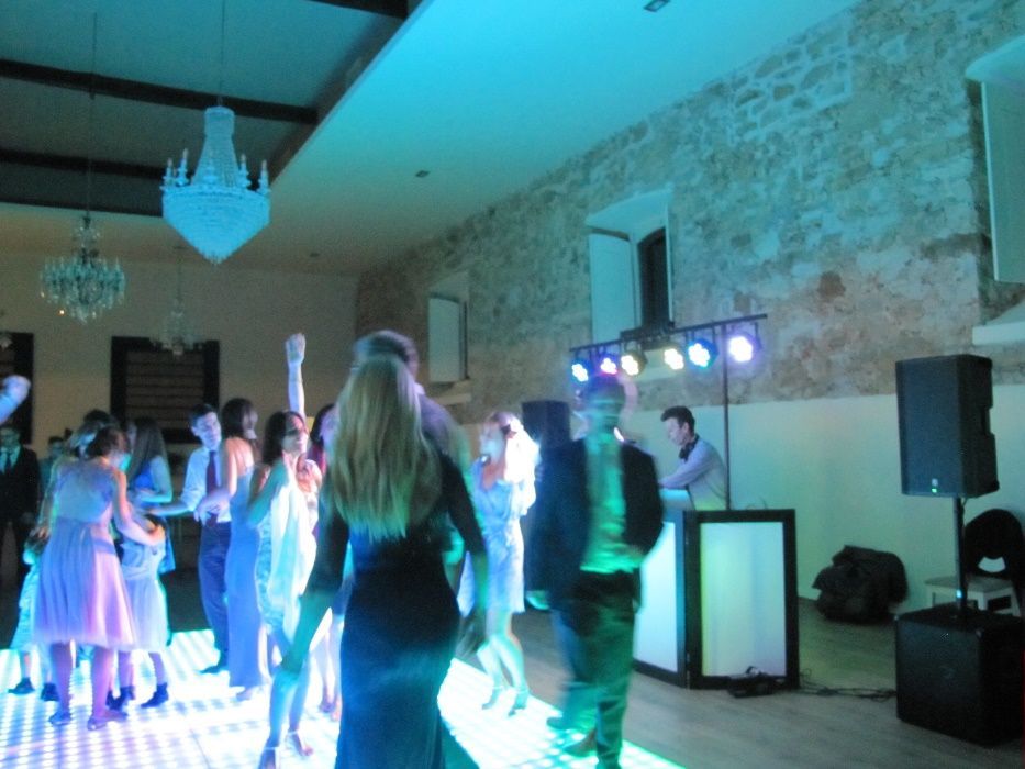 Dj Karaoke Som e iluminação  para todo o tipo de eventos