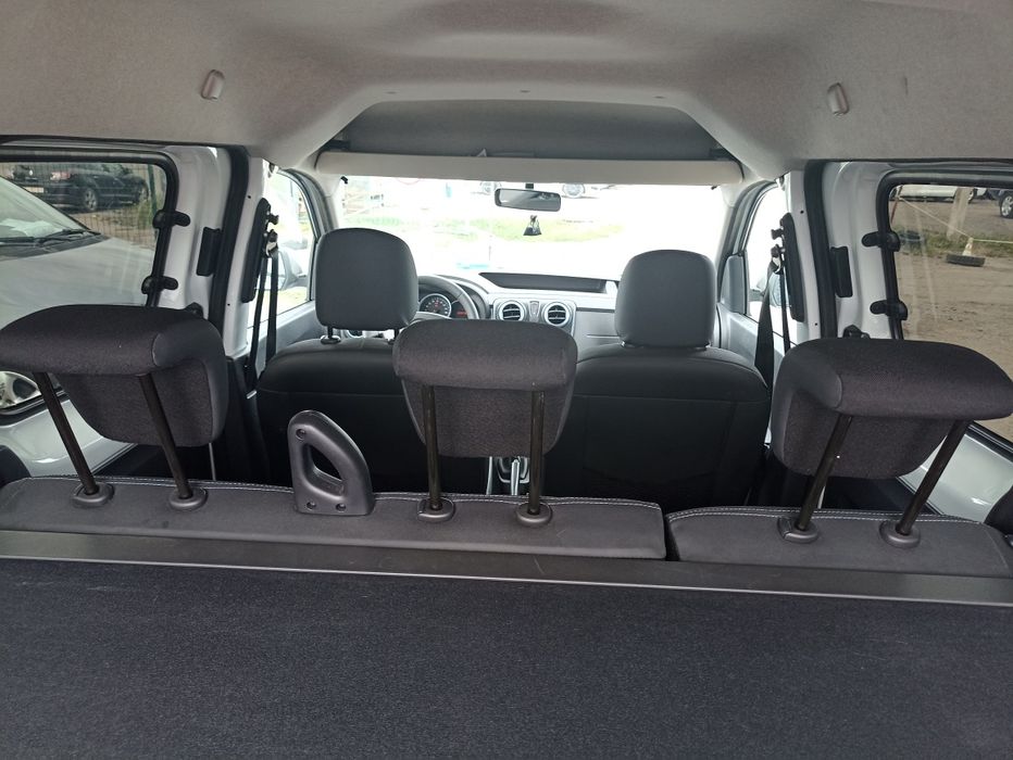 Dacia Dokker Stepvay 1.5 дизель 66 кВт 2015 р