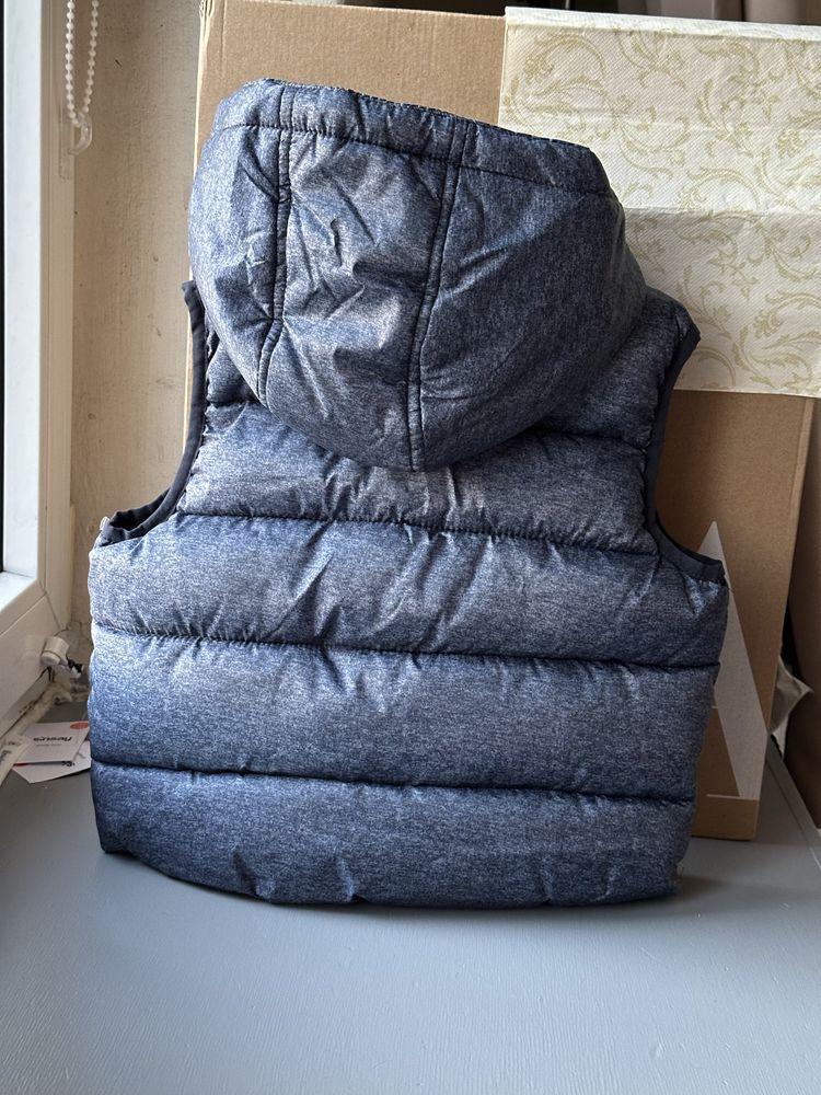 H&M Kamizelka puffer dziecięca Nowy