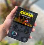 ANBERNIC RG40XXV – Consola Retro Portátil (5.000 jogos incluídos!)