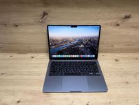 Макбук Apple MacBook Air 13,6” 2022 року M2 16gb 256gb SSD Space Grey