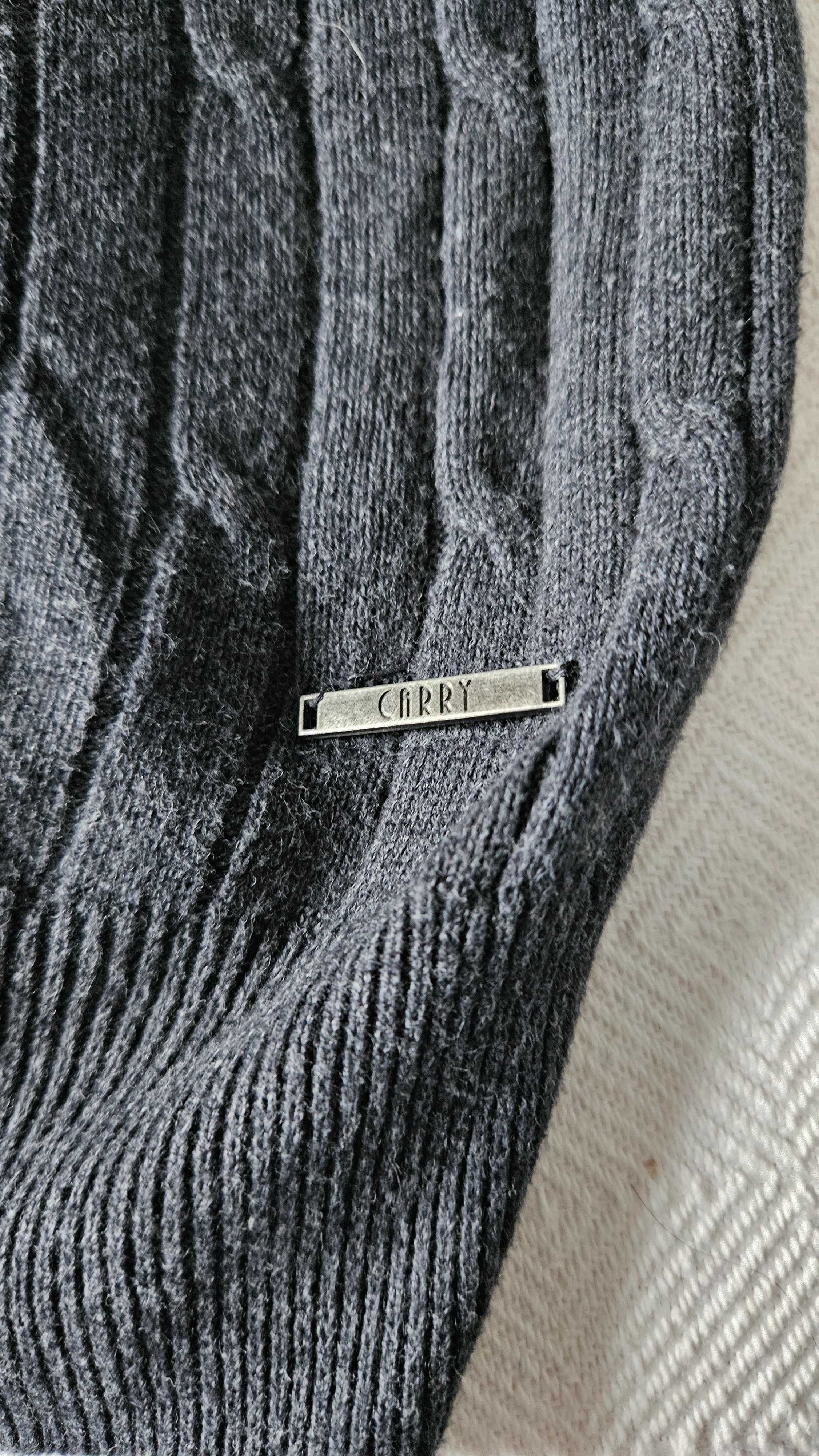 Sprzedam sweter marki Carry
