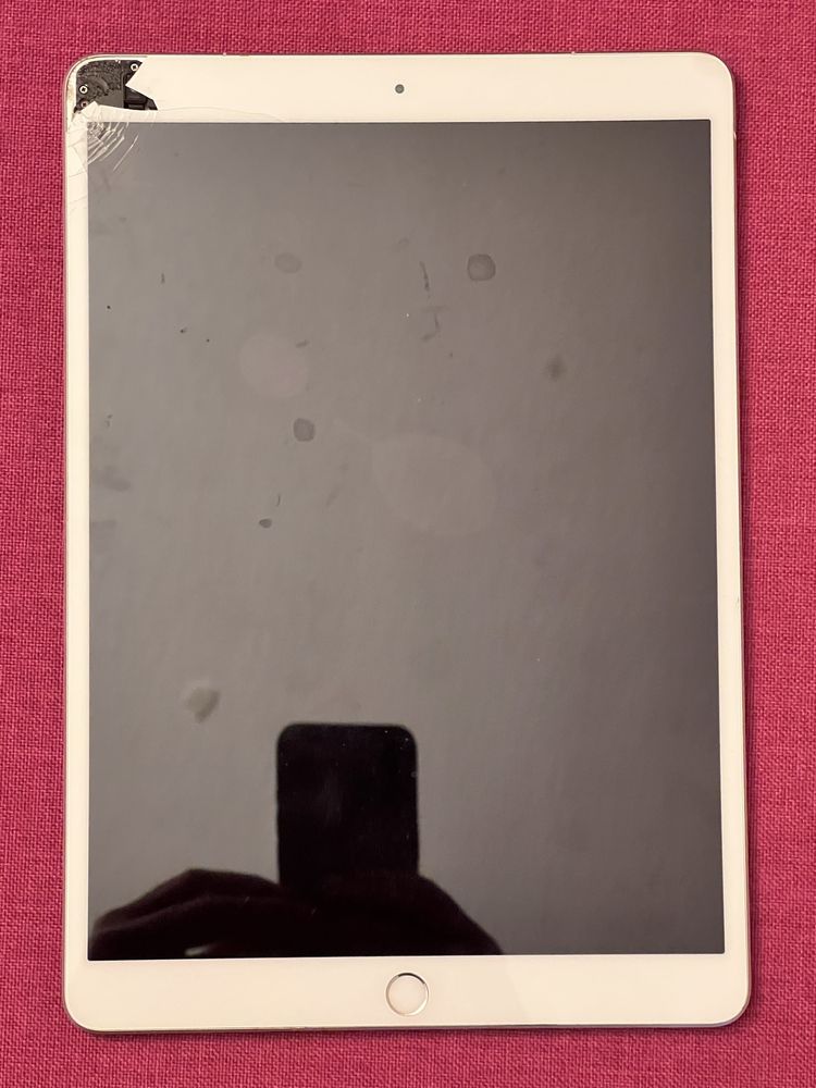 Ipad Air 3 (a2123) на запчасти.