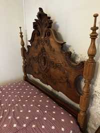 Mobilia quarto em madeira de Castanho